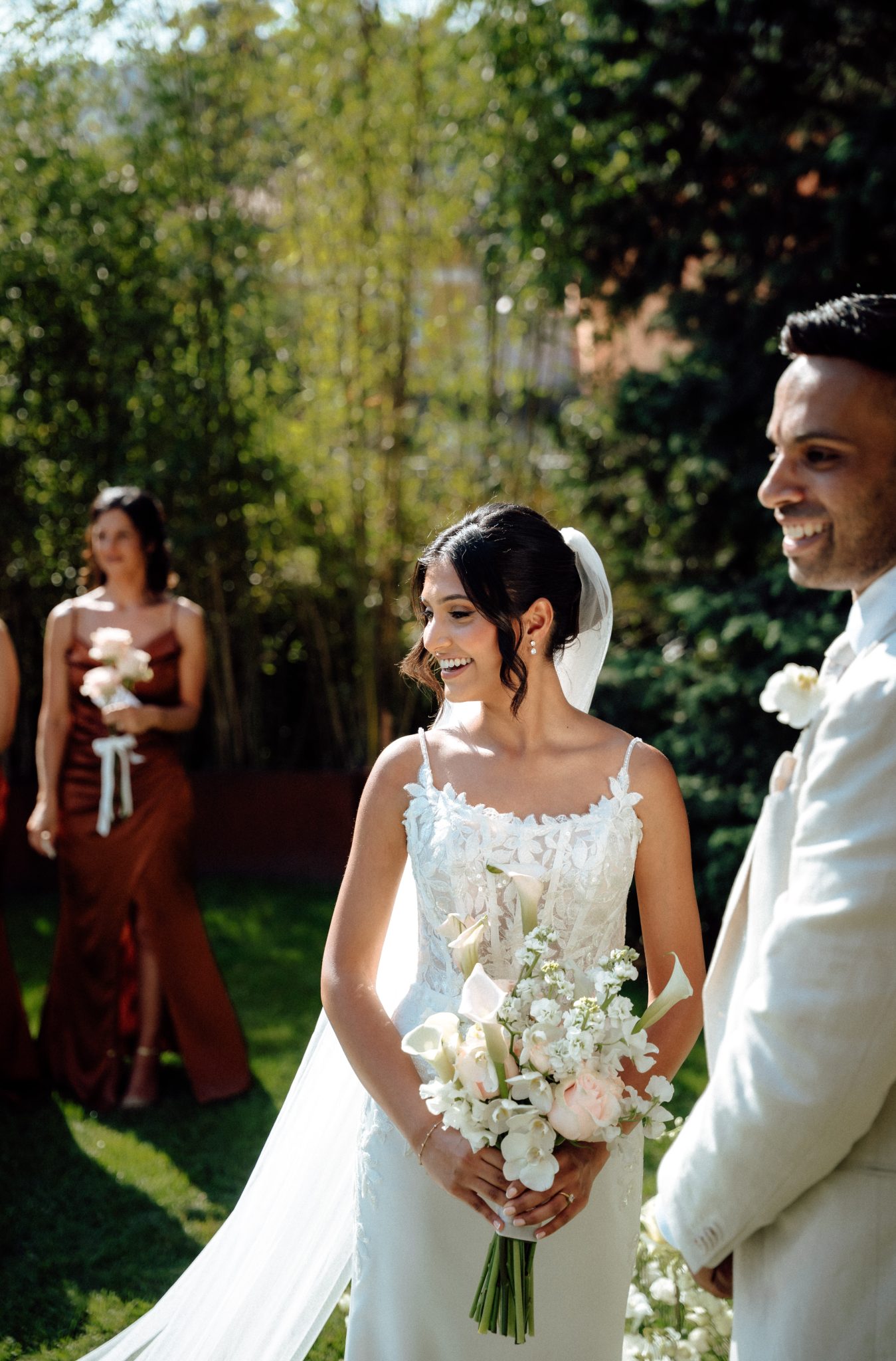 Bride and groom at Villa Frua on Lake Maggiore